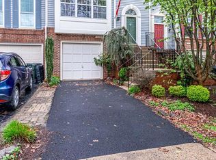 13040 Quartz Ln, Clifton, VA 20124