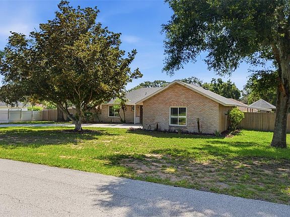 3rd image of 17522 HILLSIDE DRIVE