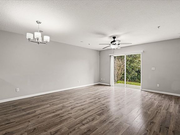 5th image of 13536 Tea Rose Way Unit 19