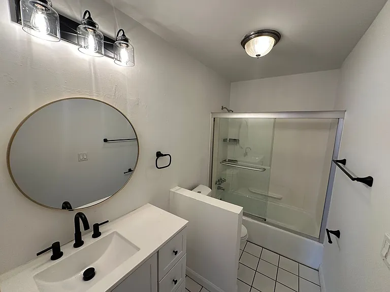 Chittenden Ave 34 UL — Photo 46