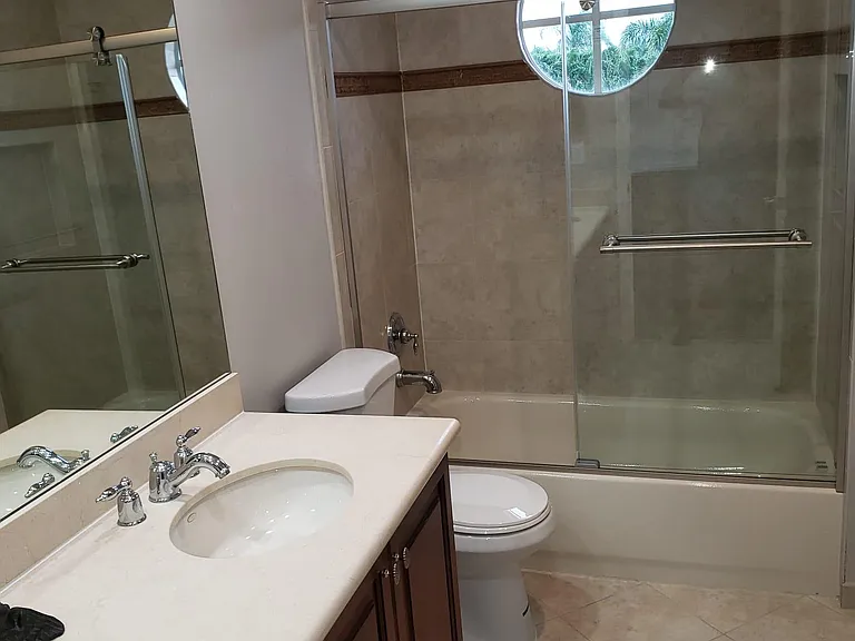 11266 Millpond Greens Dr — Photo 27