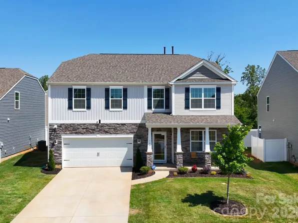 149 Giant Oak Ave, Statesville, NC 28677