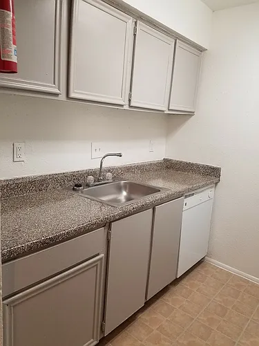 Cedar Bluff Apartments Photo 1