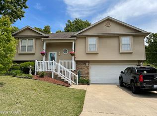 105 Sherri Ln, Carl Junction, MO 64834