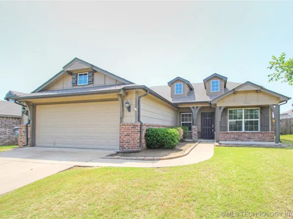3912 W 104th Pl S, Jenks, OK 74037