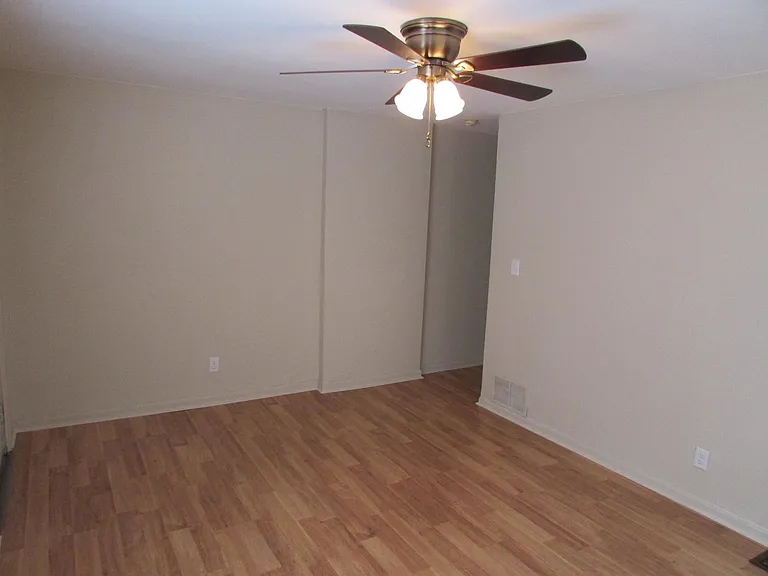 2276 Hiawatha Park Dr — Photo 12