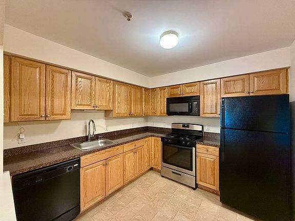 3rd image of 1315 Fernwood Ct
