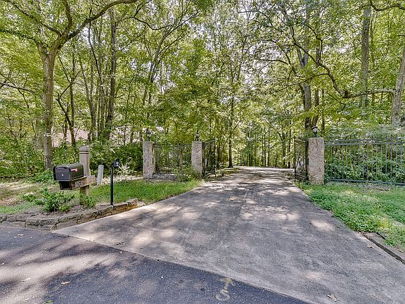 4th image of 10537 Steele Trace Ct