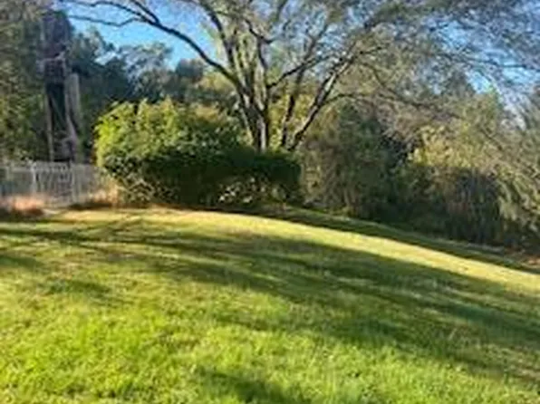 4956 Chestnut Hill Rd, Center Valley, PA 18034