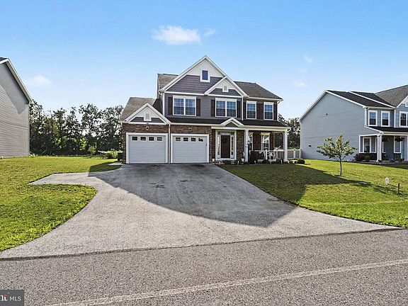 3rd image of 1714 Treeline Dr