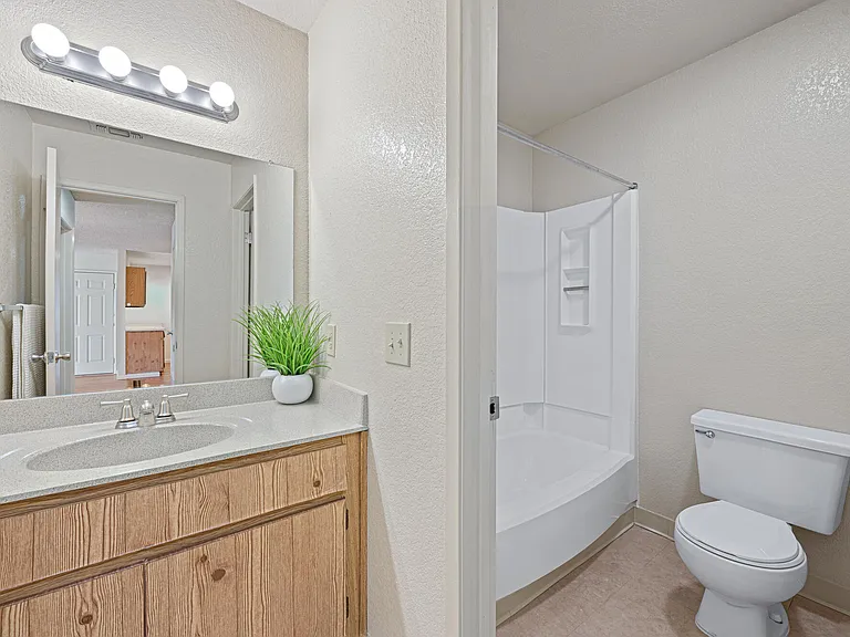Country Brook Rental Condos — Photo 44