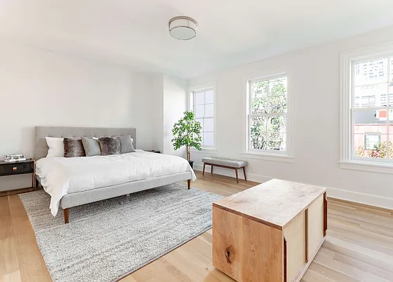 Sold by Compass | media 7