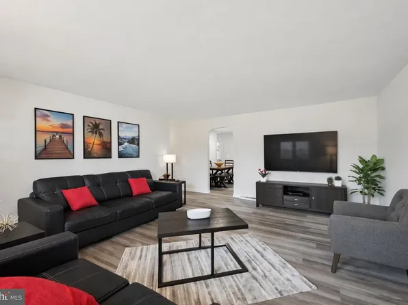 11936 Comanche Dr, Smithsburg, MD 21783