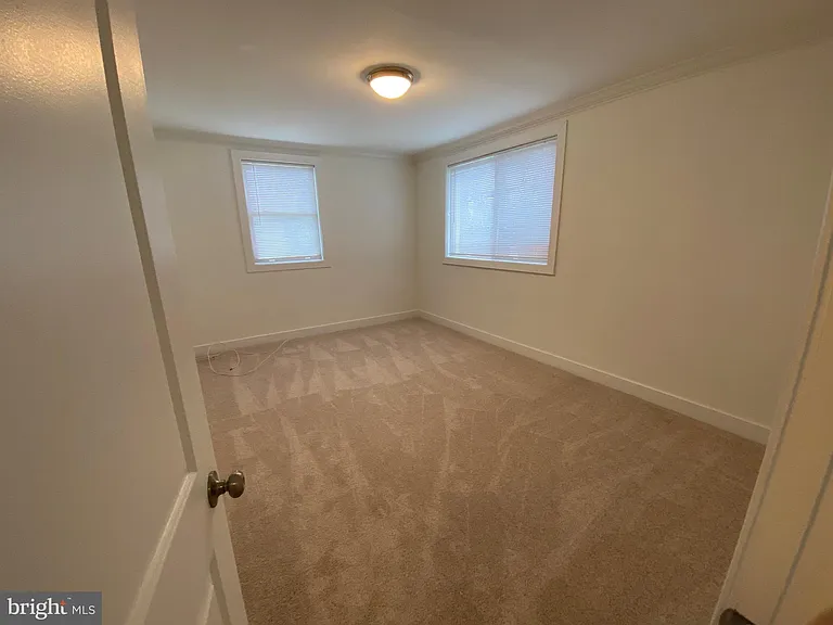 2838 Hartford St SE #304 — Photo 12