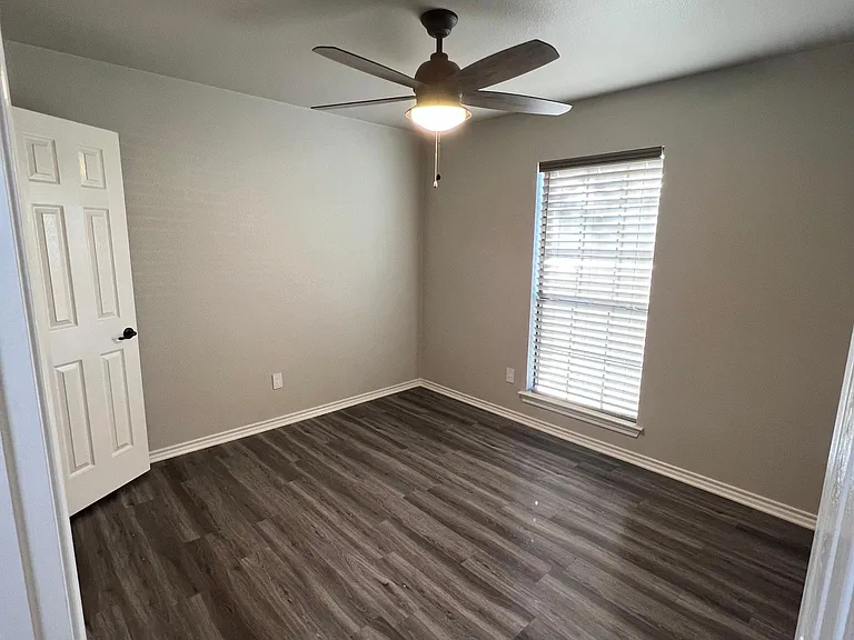 532 Highpoint Dr — Photo 7