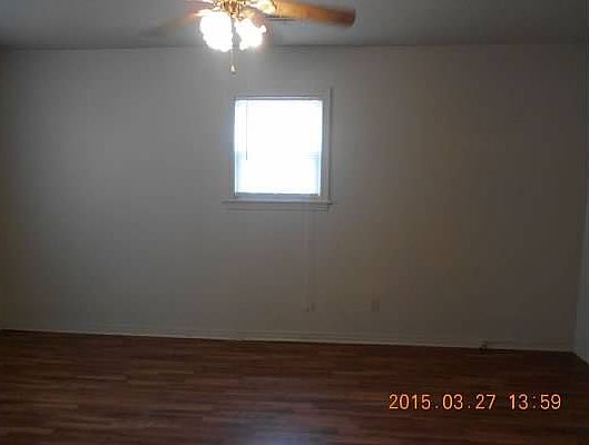 2nd image of 1436 Broadway Ave #1438