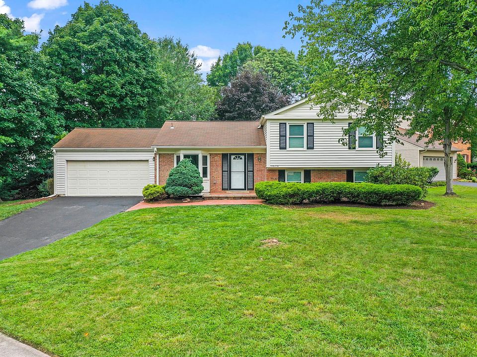 Large corner lot