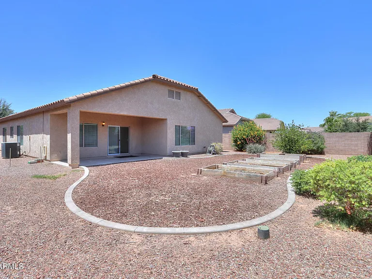 44092 W Stonecreek Rd — Photo 36