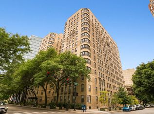 2970 N Sheridan, Chicago, IL 60657