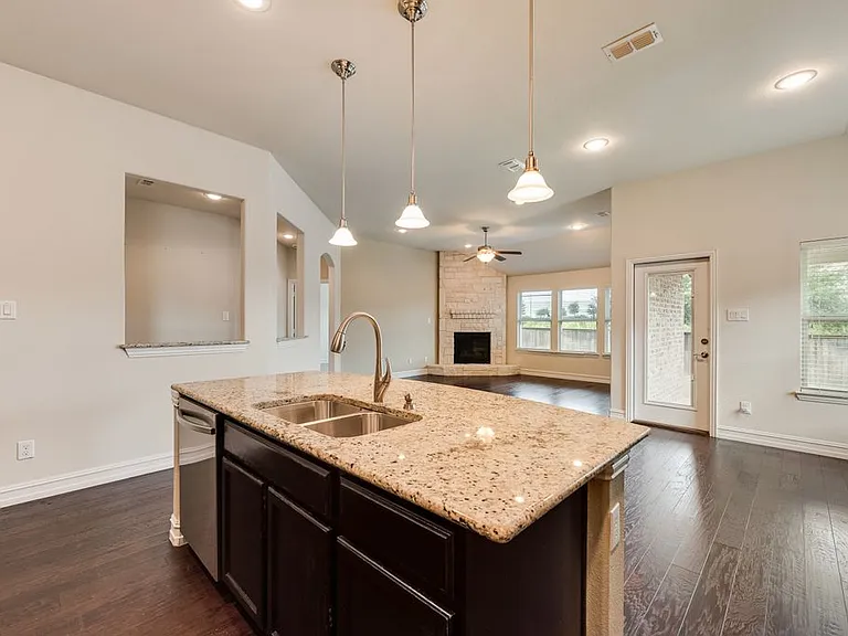 2668 Yacht Club Dr — Photo 9