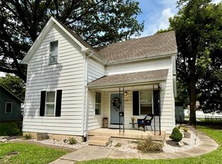 107 S Cherry St, Freeburg, IL 62243