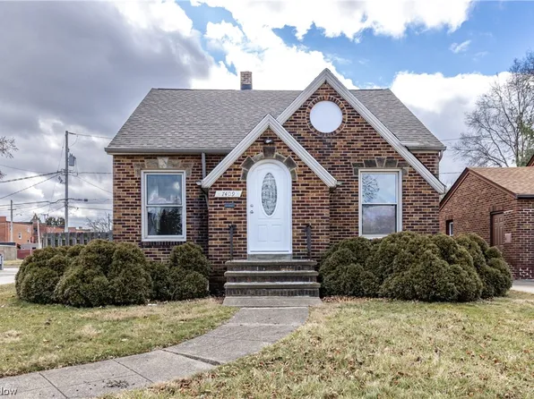 7409 Brookside Dr, Brooklyn, OH 44144