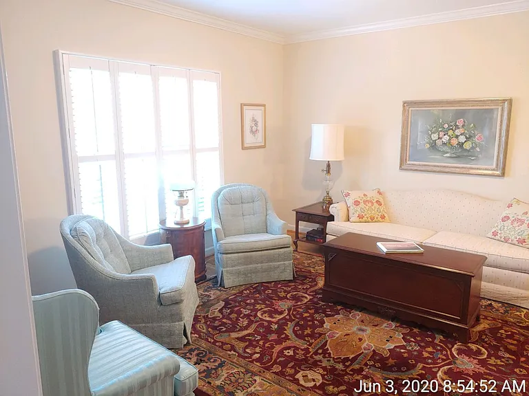 1104 Caldwell Dr — Photo 6
