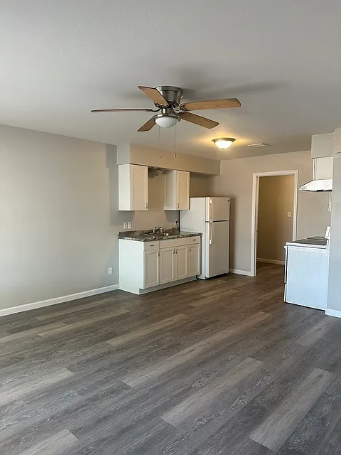 2 bed, 800 sqft, $800 — Photo 4