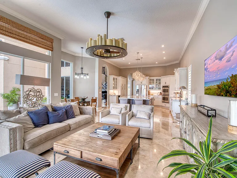 8801 Wellington View Dr — Photo 19