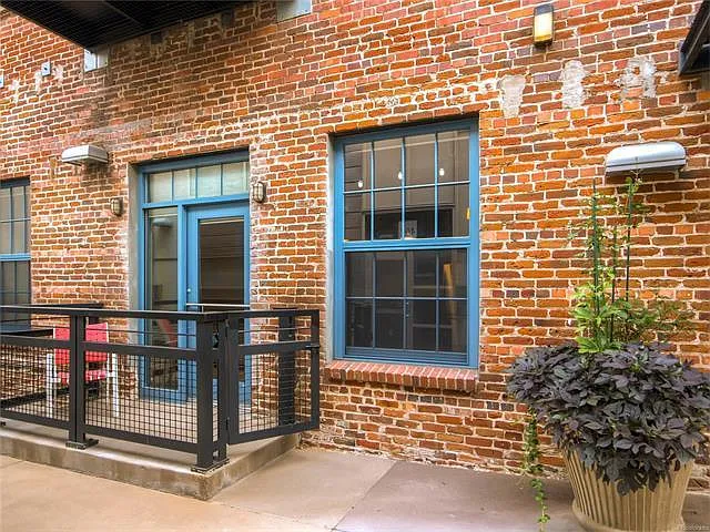2500 Walnut St #111 — Photo 15