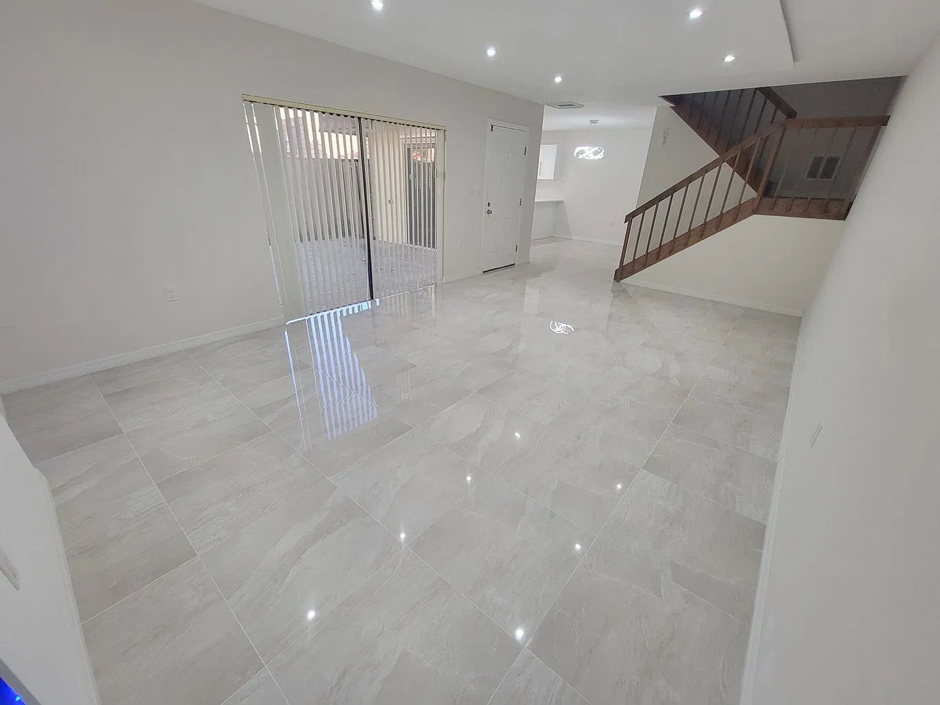 2 bed, 1236 sqft, $2,700 — Photo 3