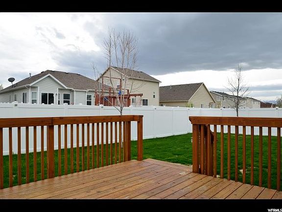 4th image of 270 E Heidleburg Pl