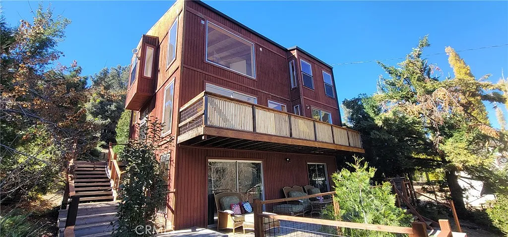 Building Photo - 1317 Pinetree Dr