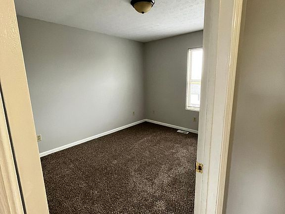 2nd image of 129 Oroark Ave APT 3