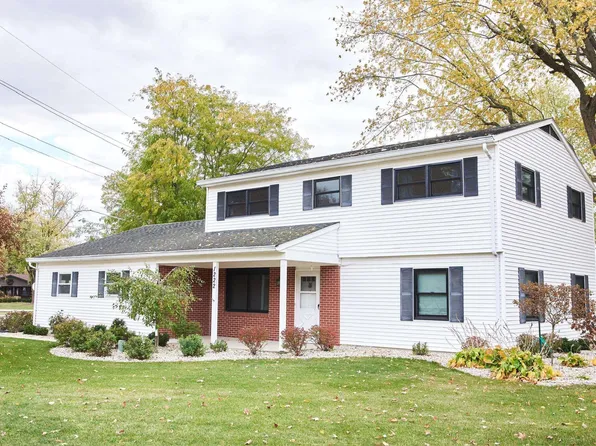 1222 Echo Ln, Bluffton, IN 46714