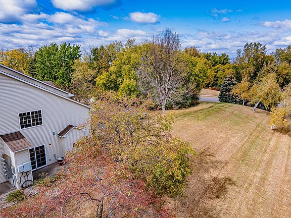 5th image of 1651 Riverwood Dr