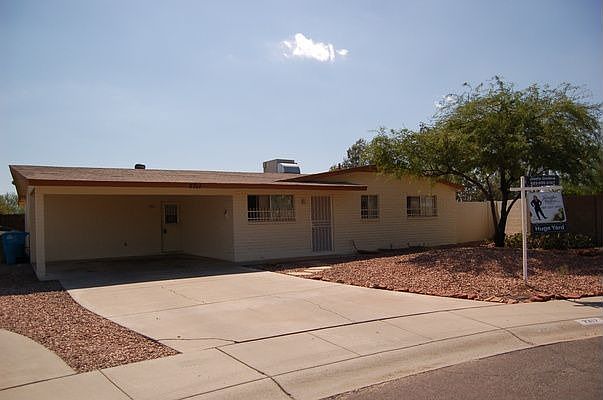 1st image of 2317 W Dahlia Dr