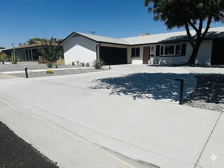 1701 N Bridalwreath St — Photo 3