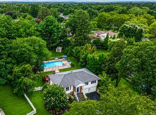 212 Cedrus Ave, East Northport, NY 11731