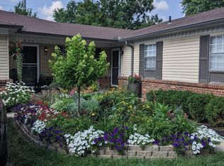 844 Linworth Rd E, Columbus, OH 43235