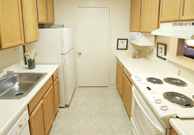 Macara Gardens Apartments — Photo 3