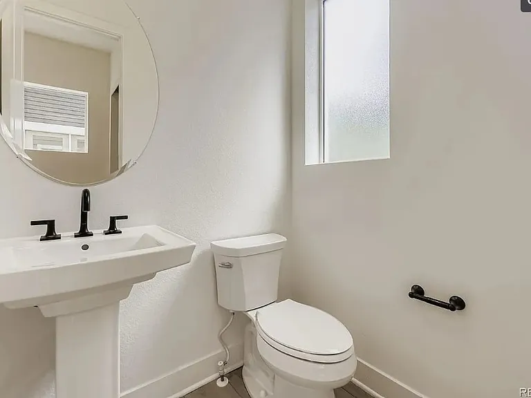 716 Belay St — Photo 7