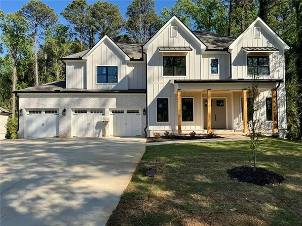 1992 Highgrove Ct, Atlanta, GA 30345