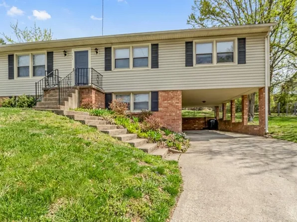 123 Grandin Ct, Danville, VA 24541