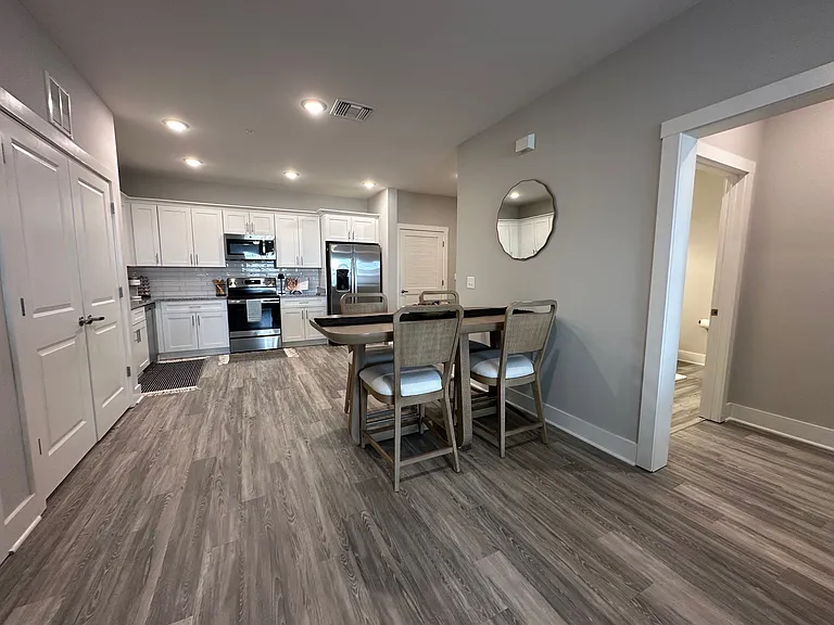 Pine Reserve Apartments — Photo 30
