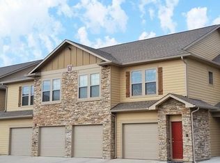 5125 Overland Dr APT A2, Lawrence, KS 66049