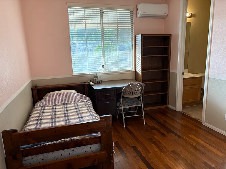 5875 Perthshire Pl — Photo 1