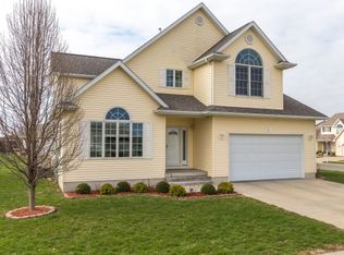 101 Arborgate Dr, Mattoon, IL 61938
