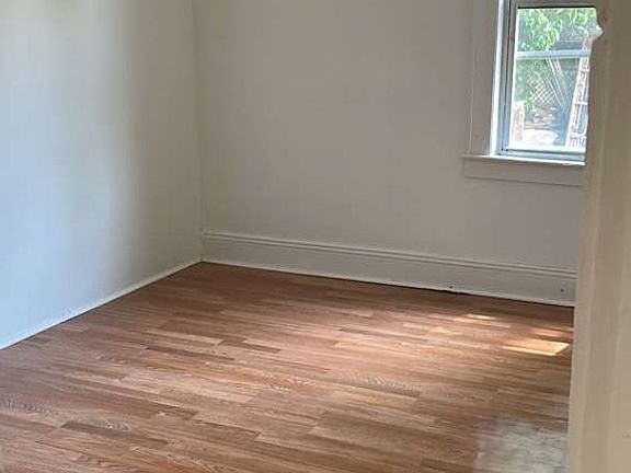2nd image of 1175-1177 W Front St #1175-A