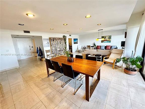 4th image of 1800 NE 114th St APT 2002